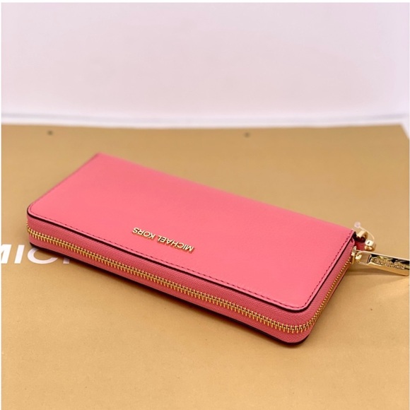 Michael Kors Large Continental Wallet Wristlet Tea Rose - Picture 9 of 10